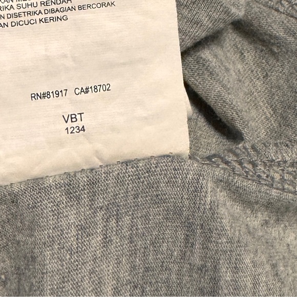 (YL) NIKE AIR JORDAN RETRO 3 GRAY W/ BLUE ELEPHANT PRINT POCKET T-SHIRT - Picture 8 of 8